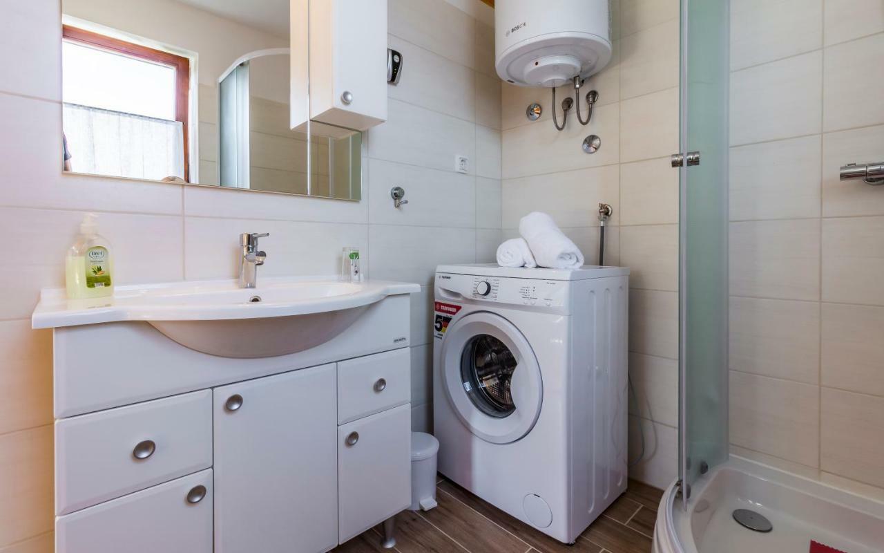 Studio Apartment Meden Pomer Εξωτερικό φωτογραφία